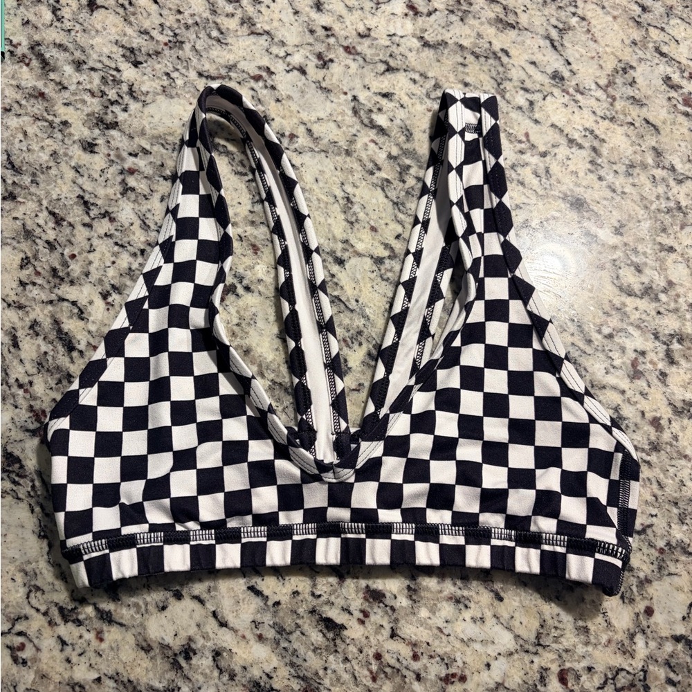 Fleo Black and White Checkered Sports Bra